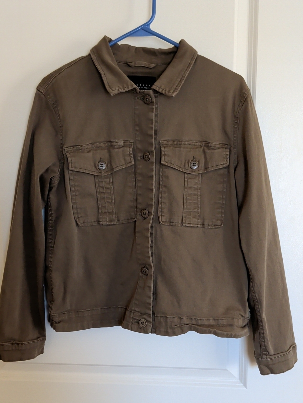 Women's Utility Button-Up Jacket in Olive Green